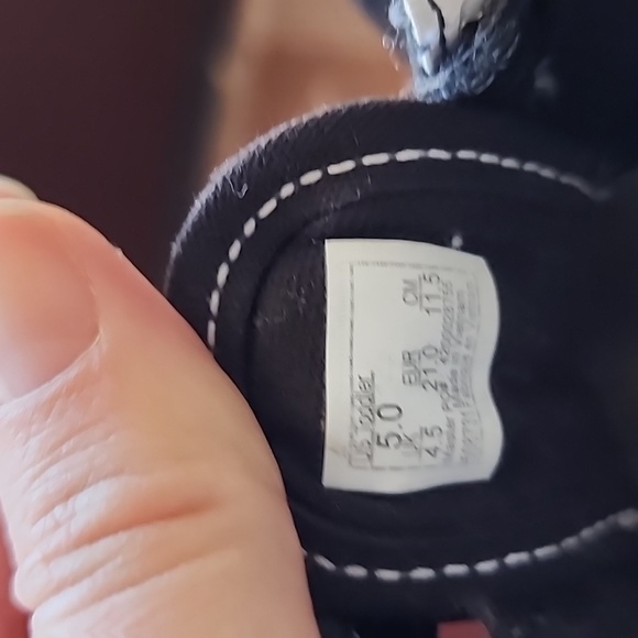 Vans - Picture 7 of 7